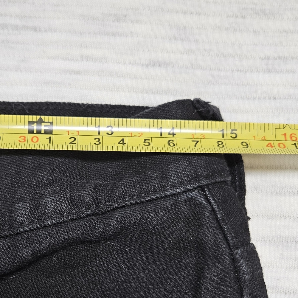 Pacsun Destroyed Black Denim Skinny Bermuda Skater Shredding Shorts Size 28 - Picture 7 of 8